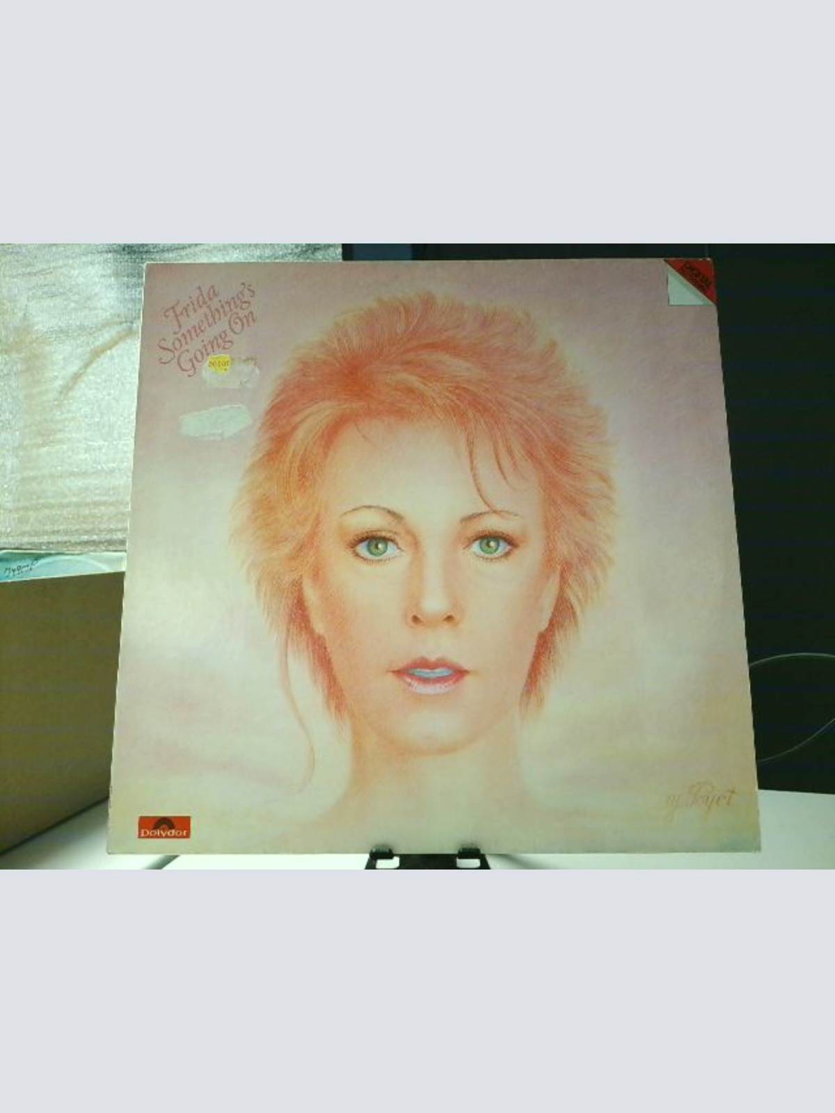 LP / Frida – Something's Going On