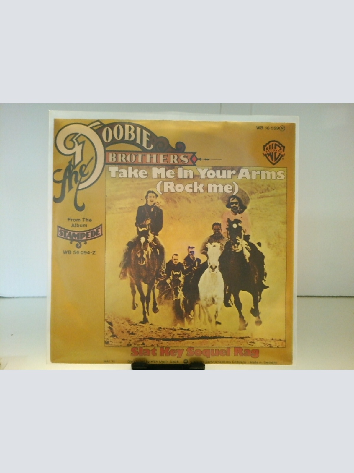 SINGLE / The Doobie Brothers – Take Me In Your Arms (Rock Me)