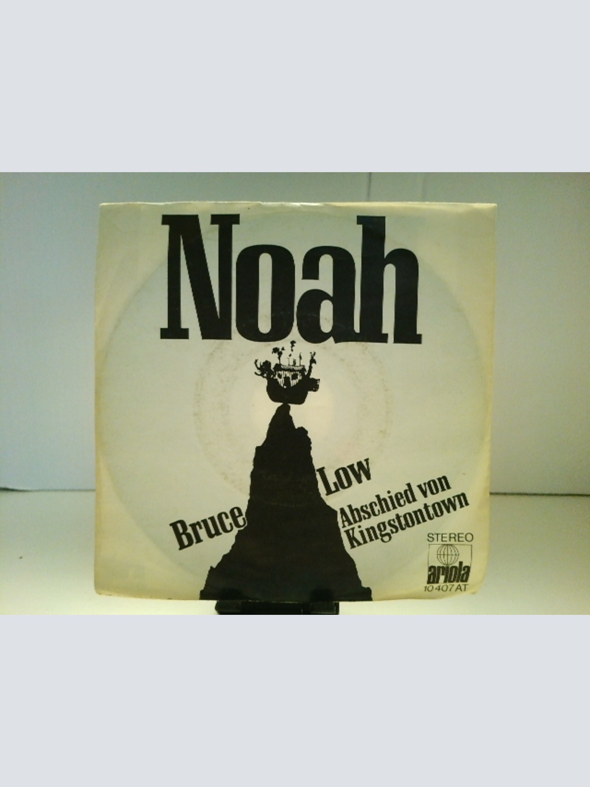 SINGLE / Bruce Low – Noah