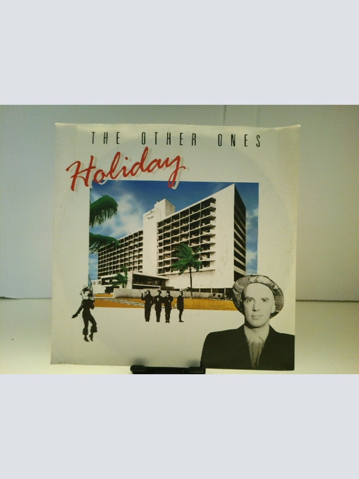 SINGLE / The Other Ones – Holiday