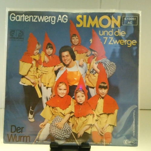 SINGLE / Simon* Und Die 7 Zwerge (3) – Gartenzwerg AG