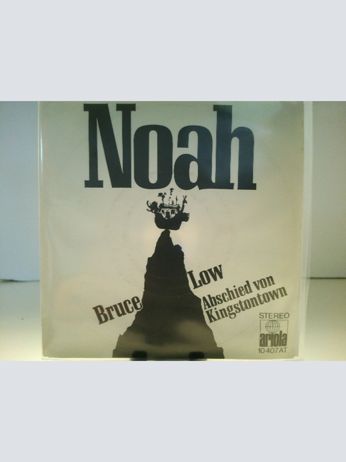 SINGLE / Bruce Low – Noah