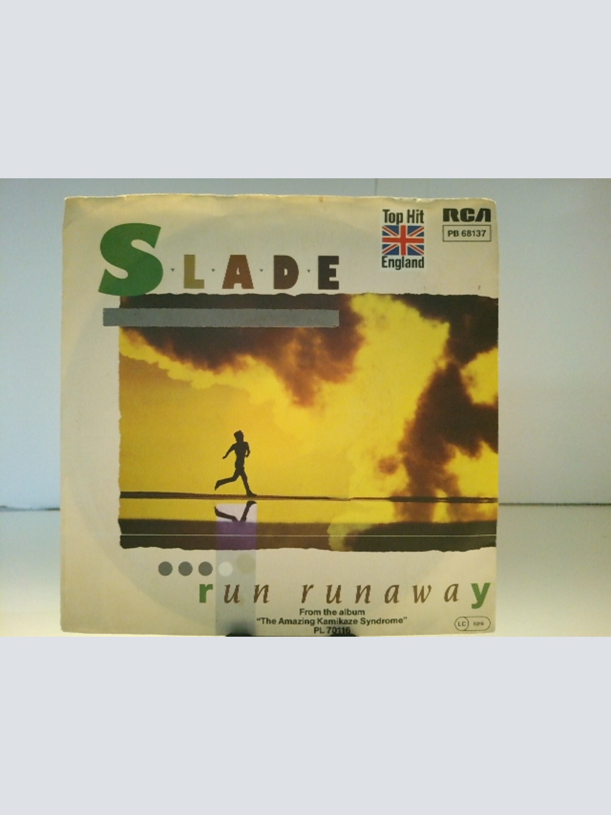 SINGLE / Slade – Run Runaway