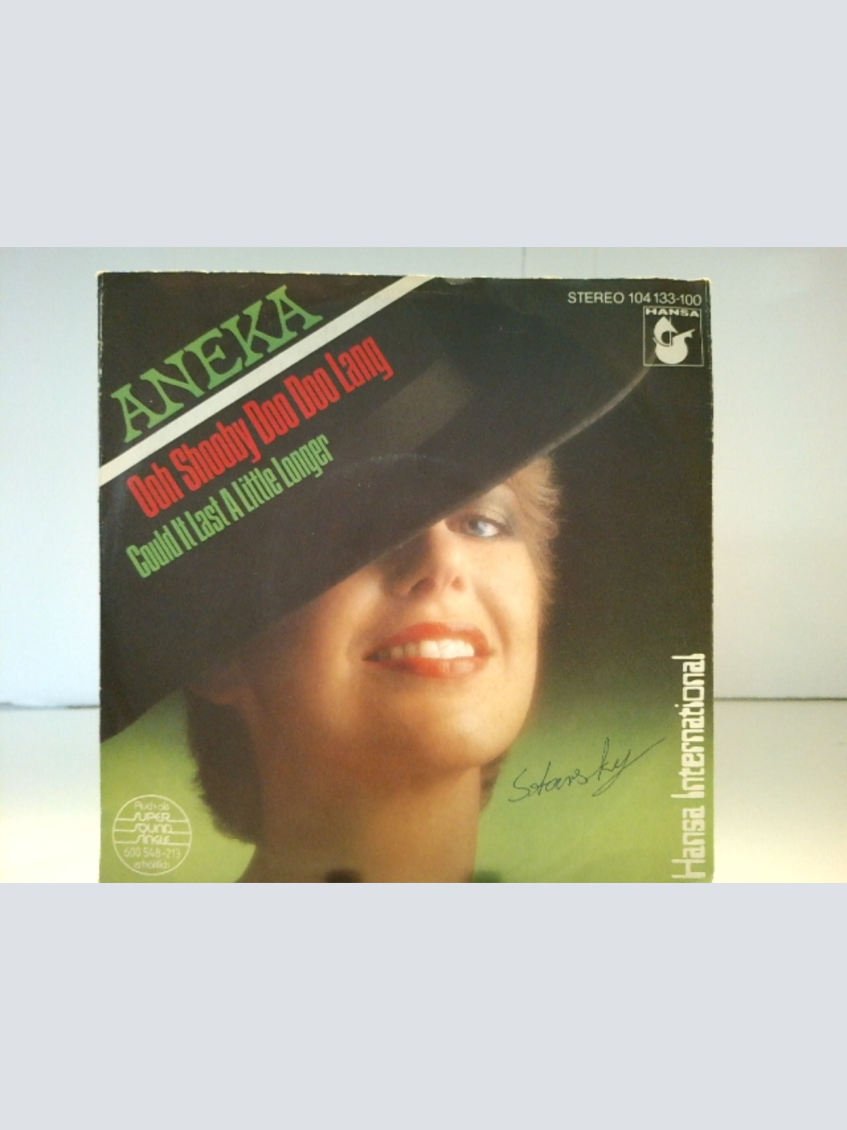 SINGLE / Aneka – Ooh Shooby Doo Doo Lang