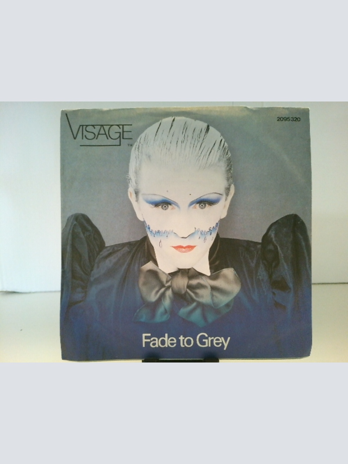 SINGLE / Visage – Fade To Grey