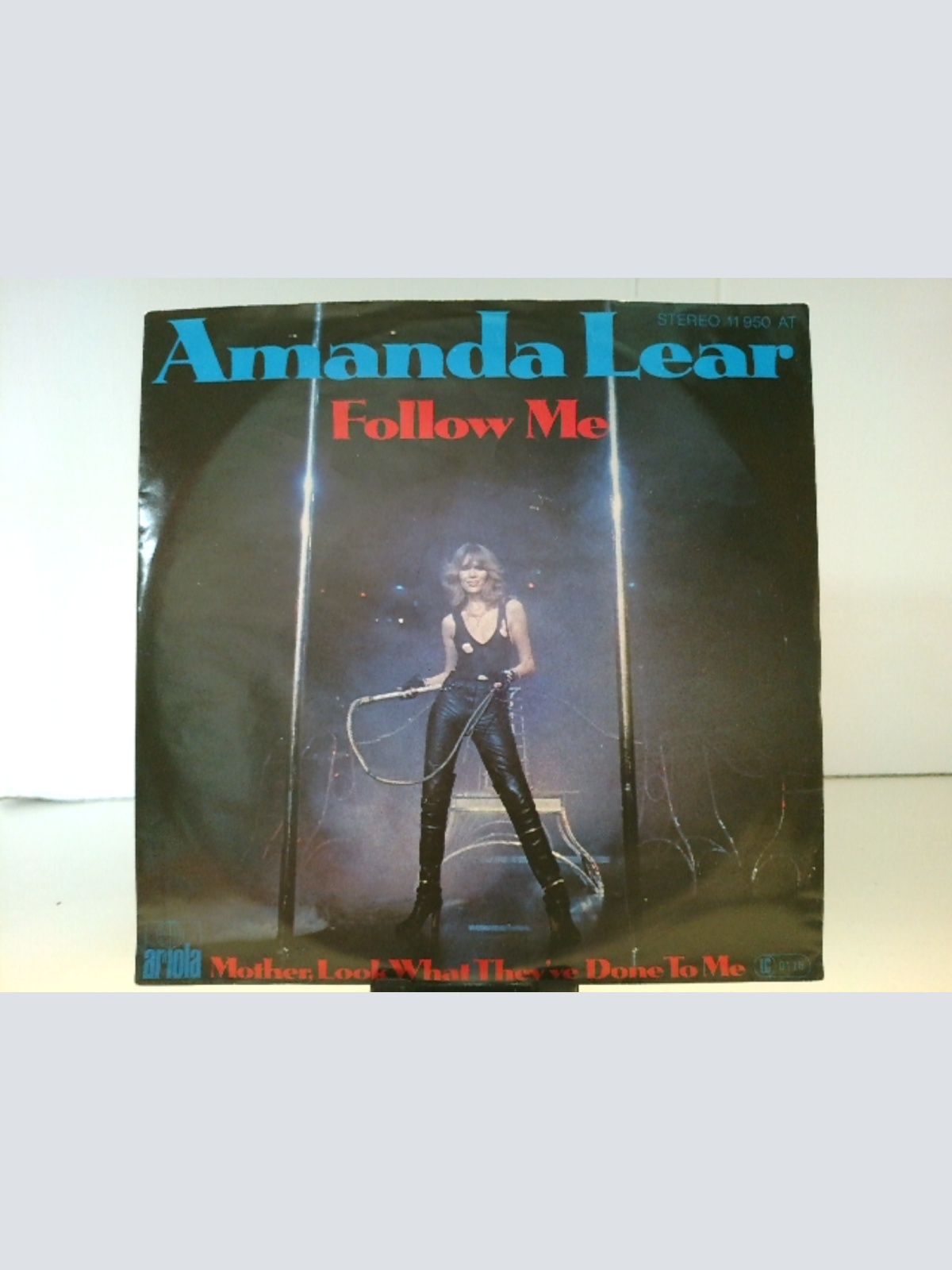 SINGLE / Amanda Lear – Follow Me