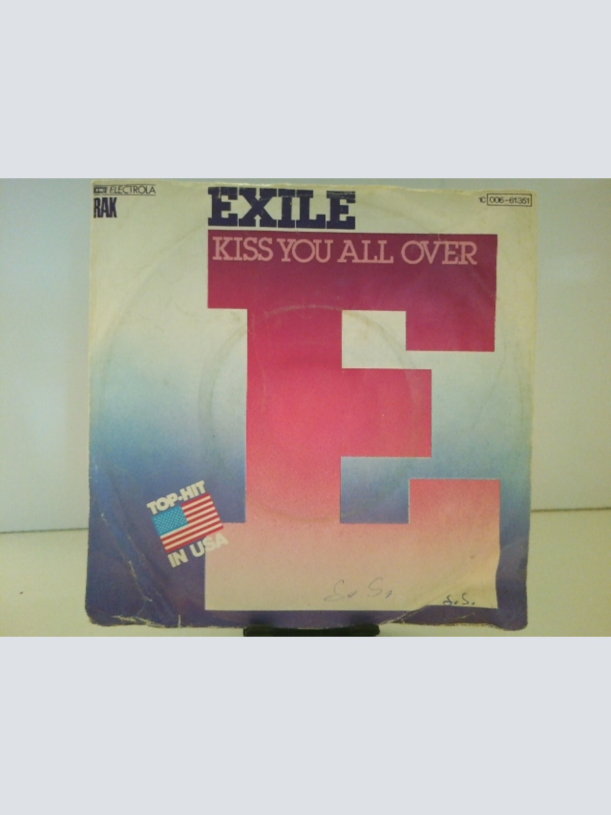 SINGLE / Exile (7) – Kiss You All Over