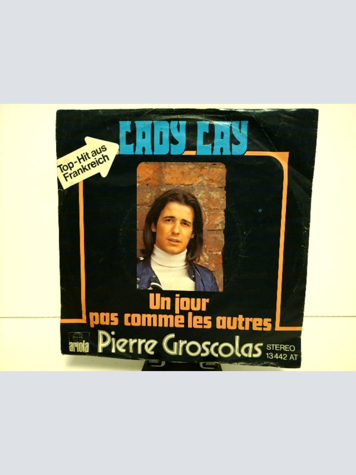SINGLE / Pierre Groscolas – Lady Lay