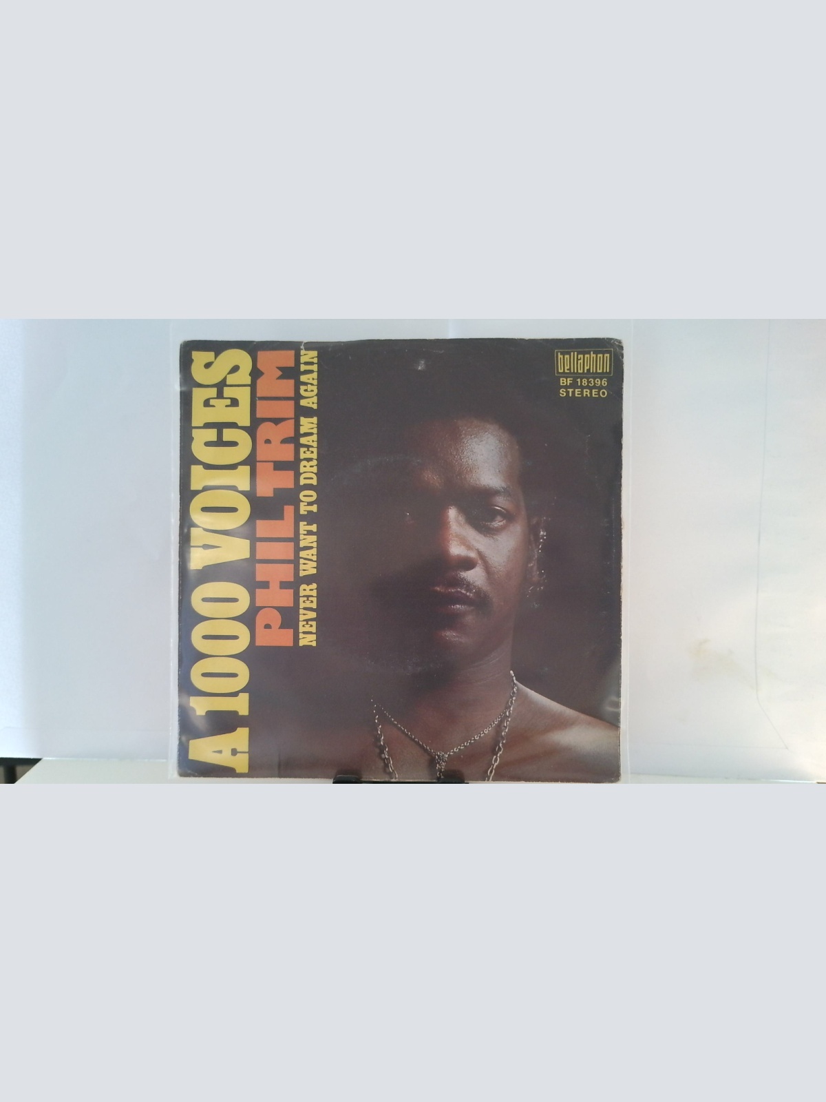 SINGLE / Phil Trim – A 1000 Voices