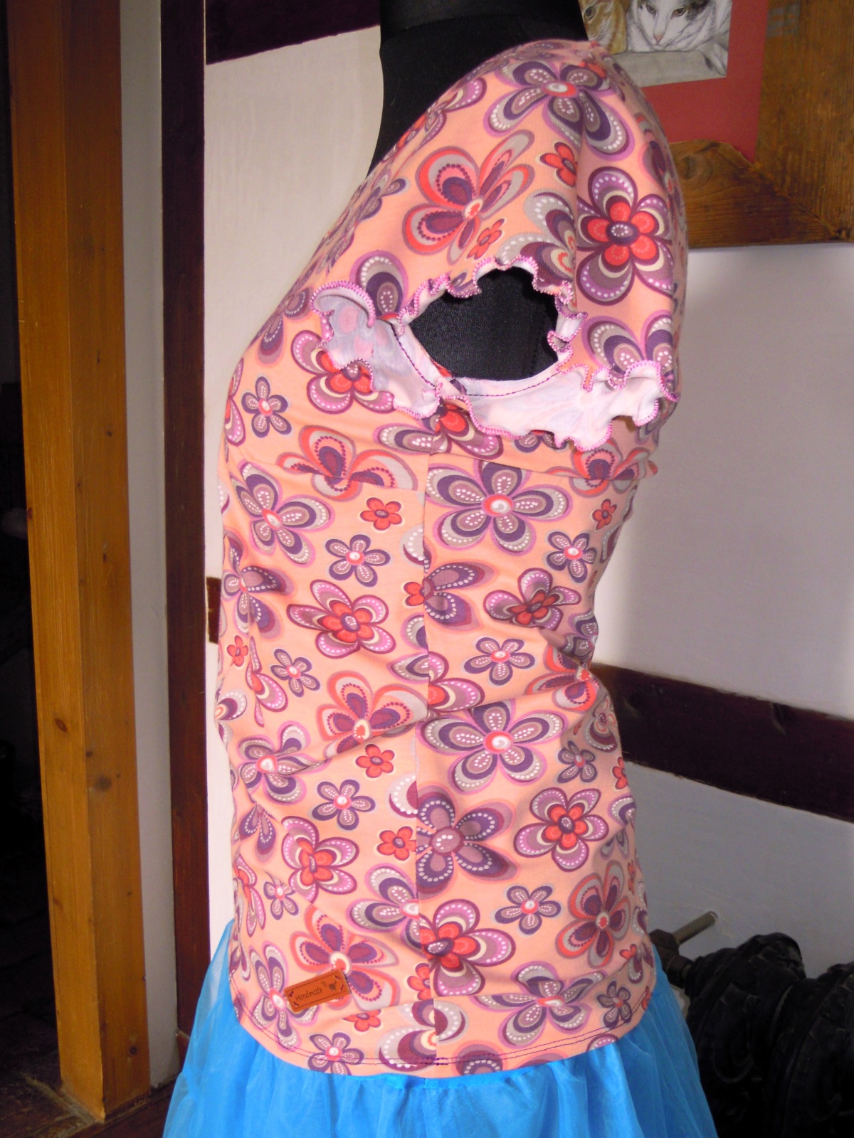 T-Shirt Shirt mit raffiniertem Rückenausschnitt Masche