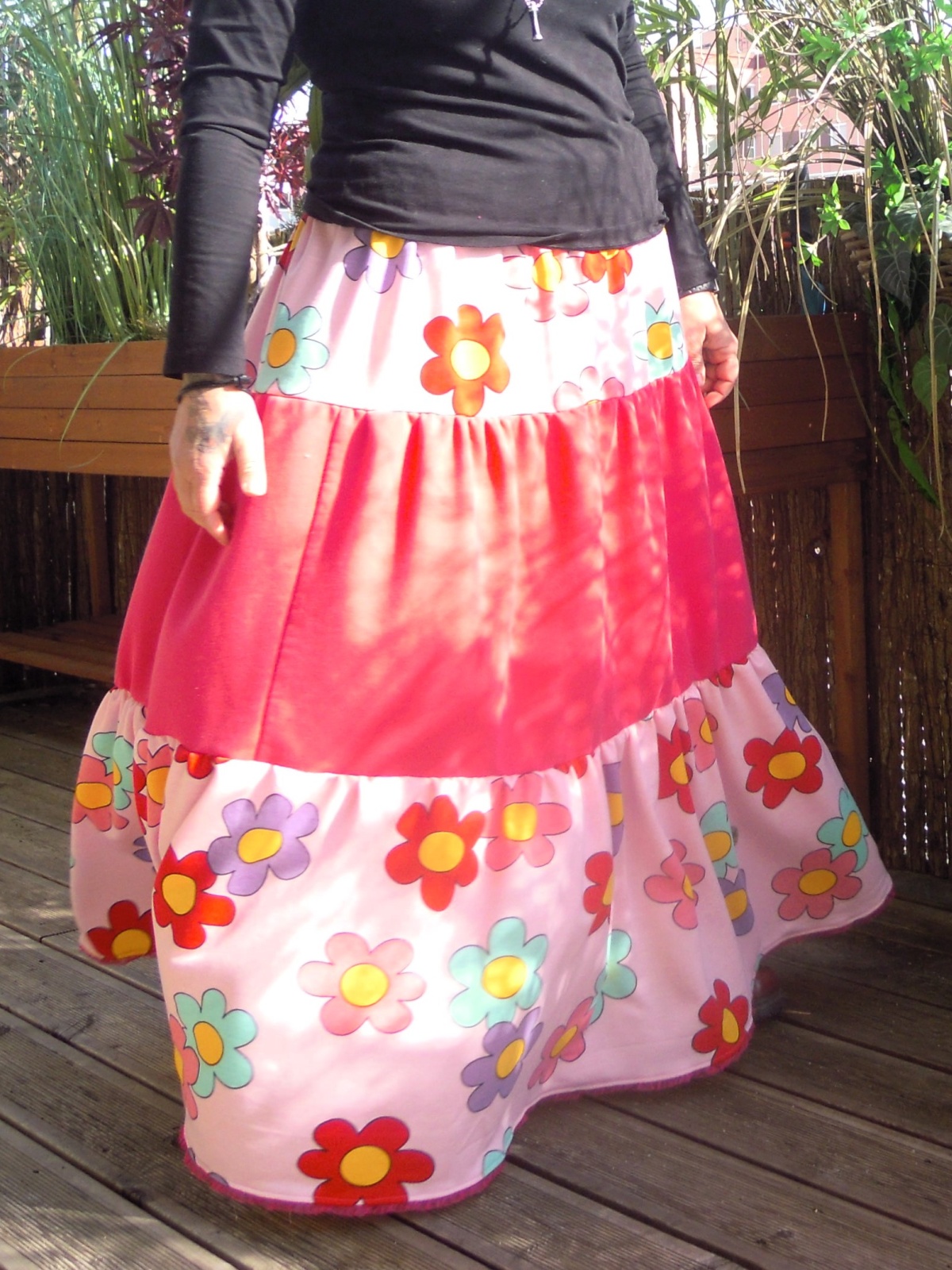 Maxi.-Stufenrock Blumen Hippie, Goa, Elfen, Alternativ Mode Kunterbunt Einheitsgröße