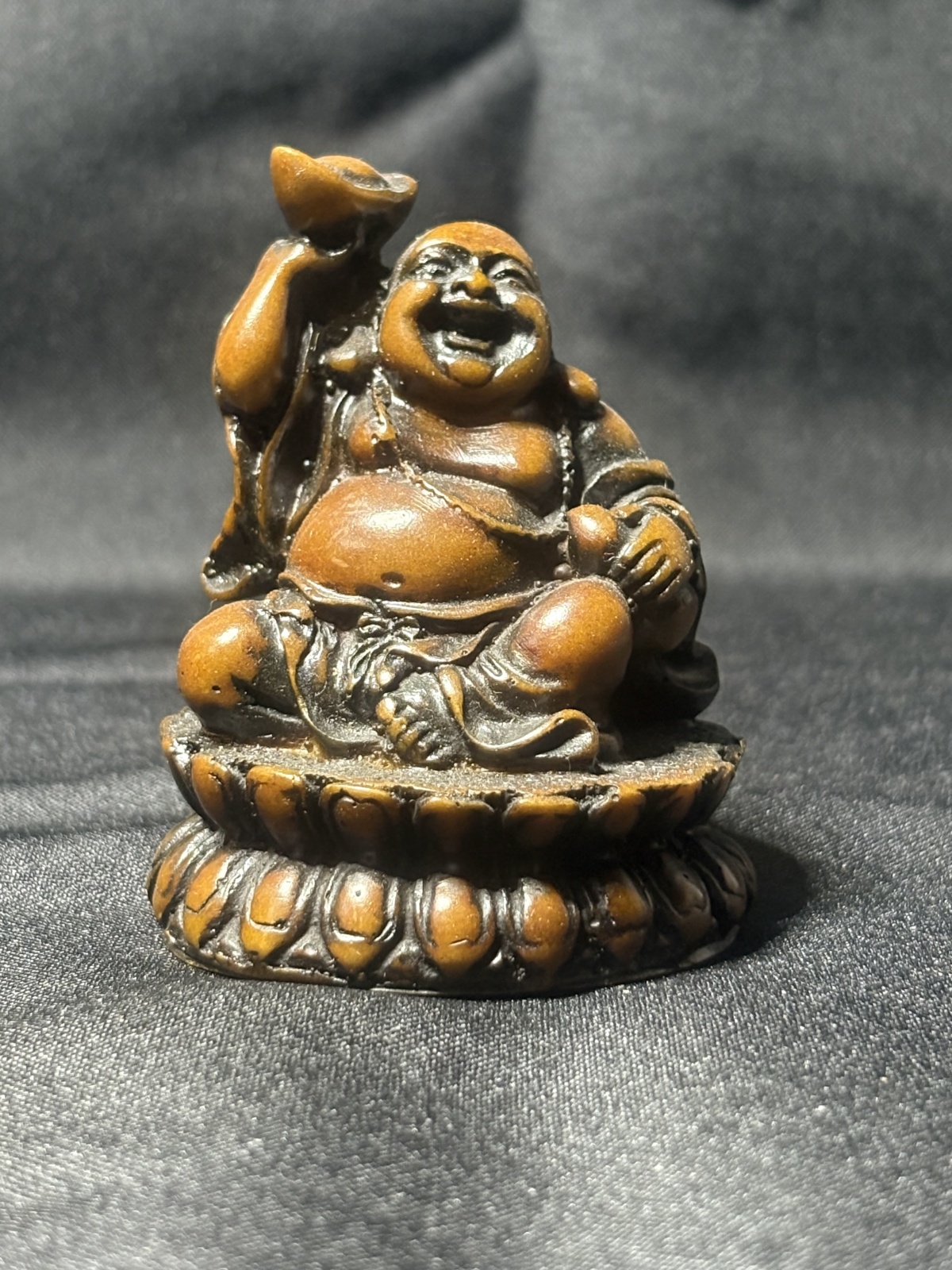 Vintage sitzende Buddha-Figur