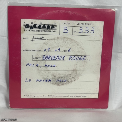 SINGLE / Bordeaux Rouge – Hela Hola