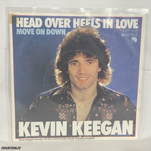 SINGLE / Kevin Keegan – Head Over Heels In Love