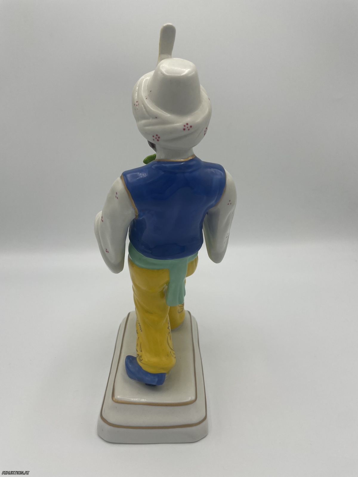 Seltene Neundorf Porzellan Figur