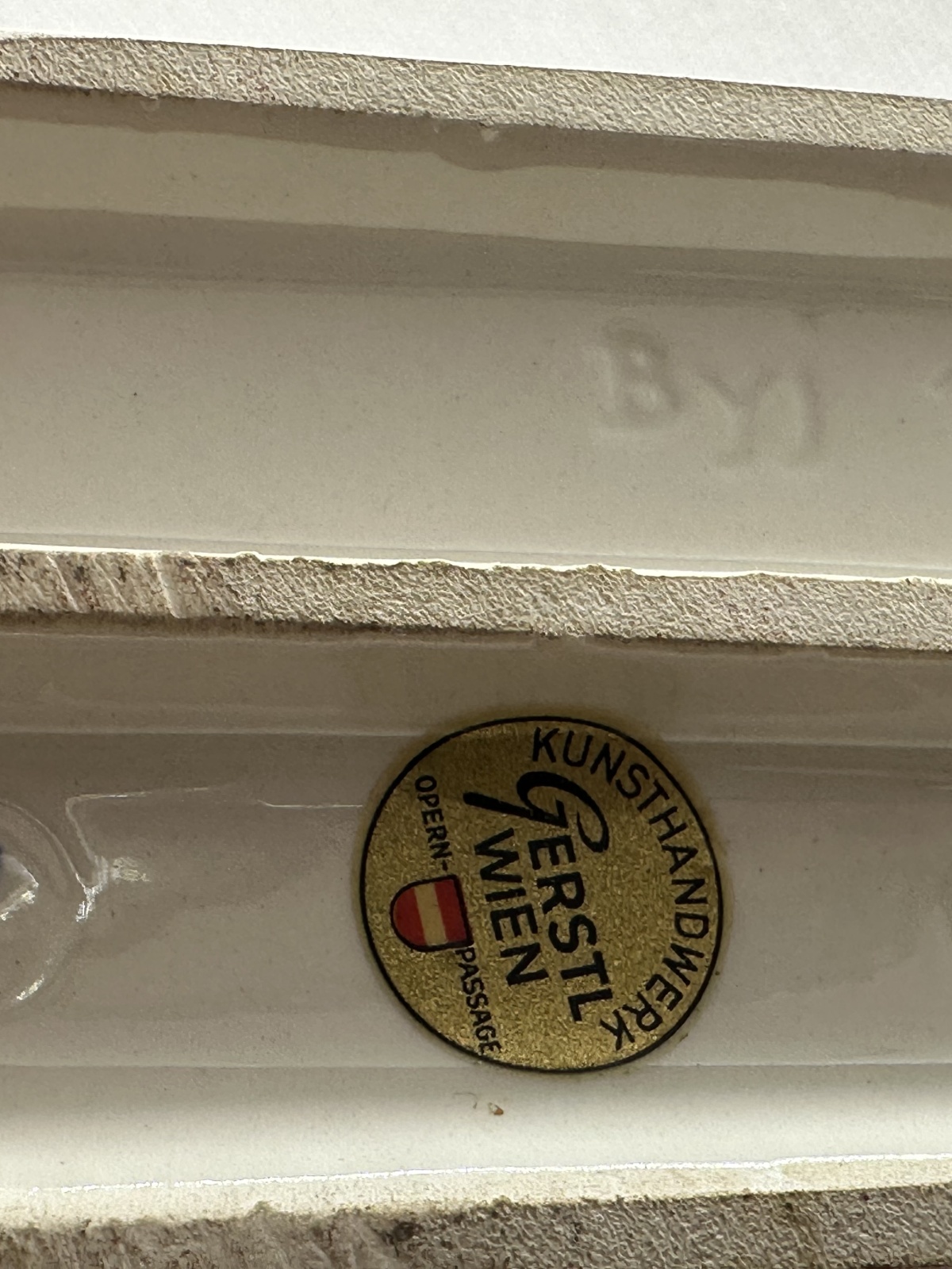 Goebel Figur 1957, Entwurf Charlot Byi