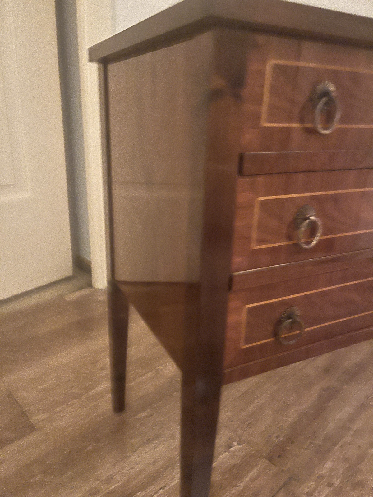 Schöne kleine Kommode / Kasterl mit 3 Lade (21)