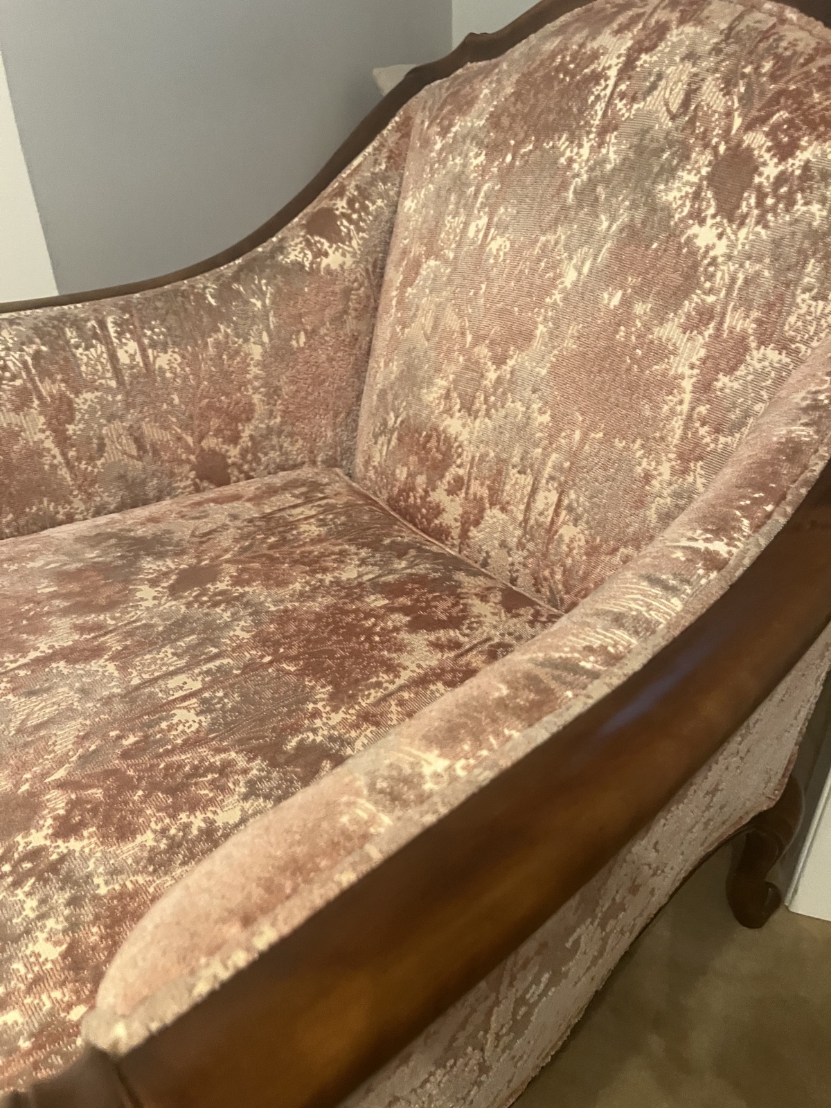 Schönes 3er Sofa und Fauteuil (15,17)