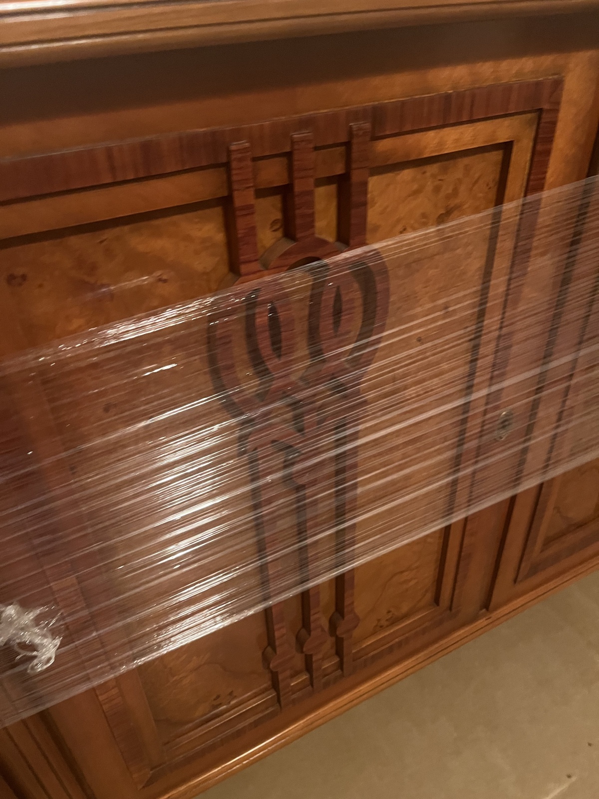 Vitrine/Anrichte/Kommode (9)