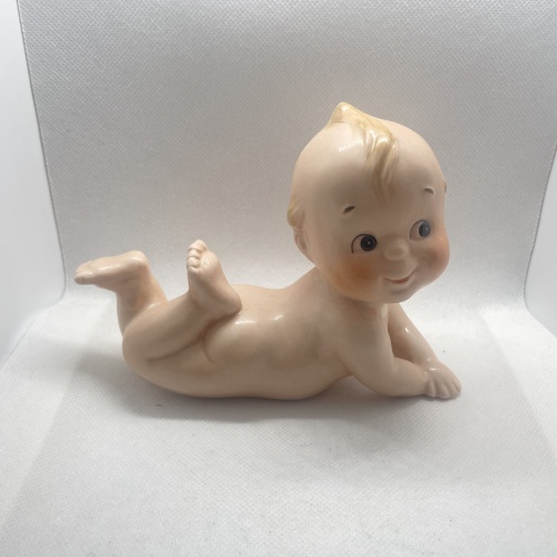 Neundorf Porzellan Piano Baby