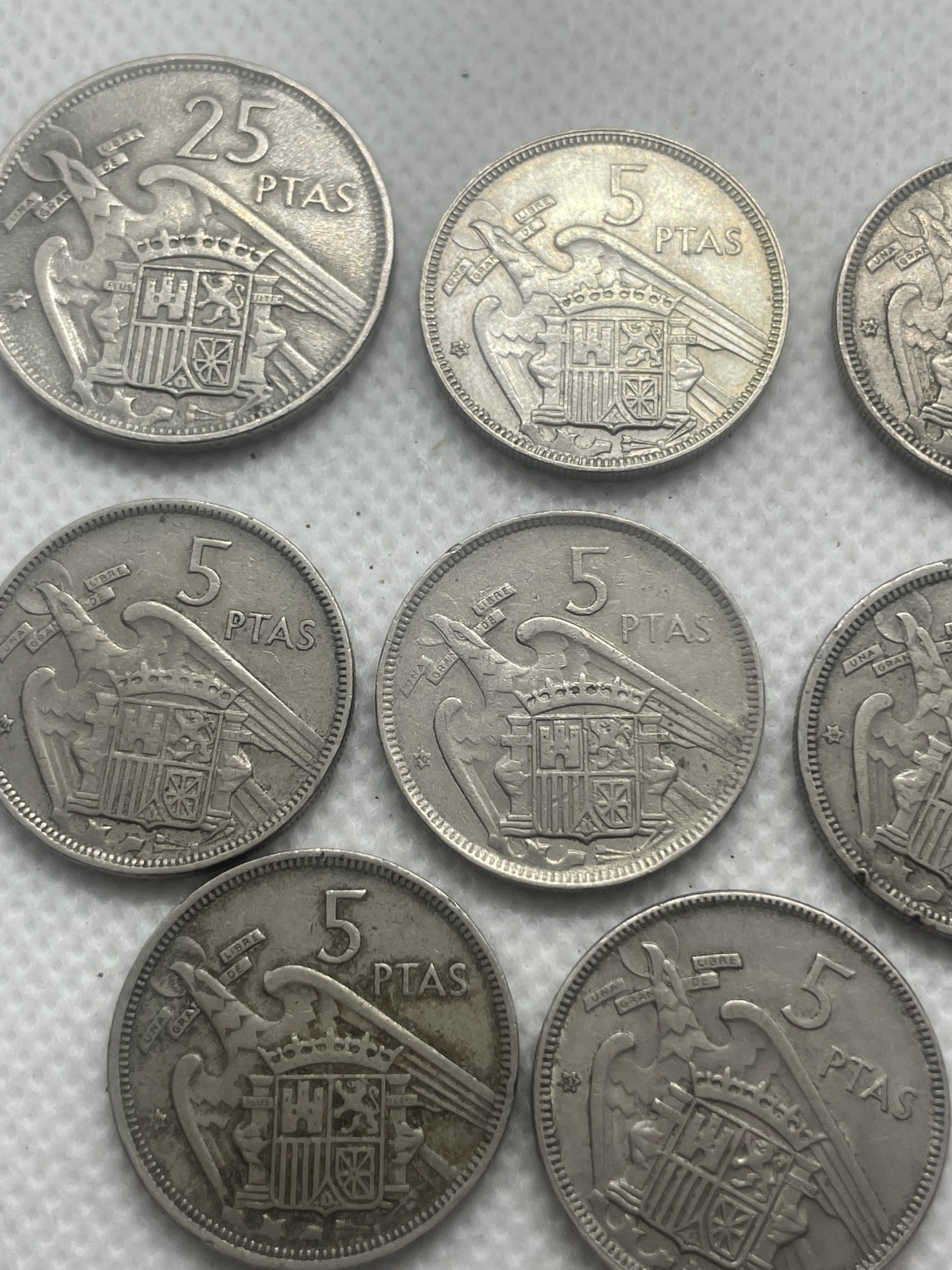 8 alte spanische Münzen von 1957 - PTAS