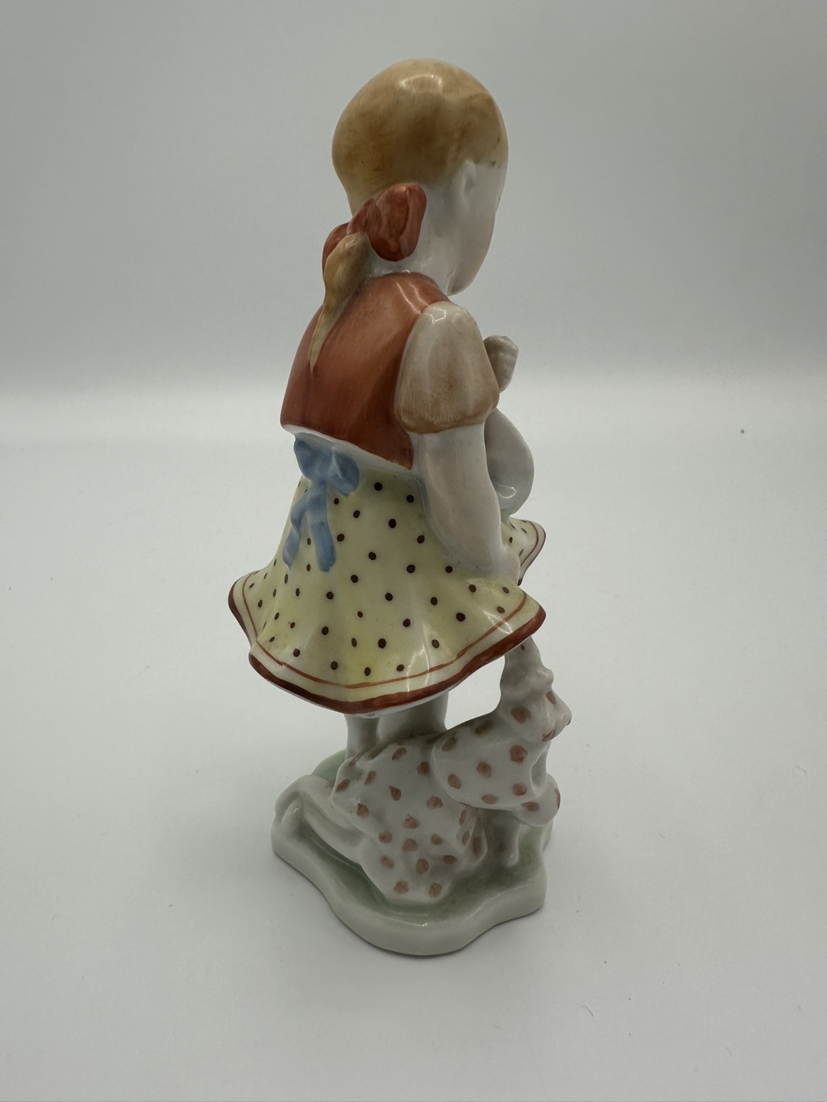 Herend Mädchen mit Puppe/60er Jahre