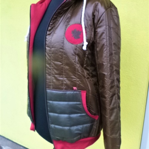 Steppjacke College Jacke in gedämpfte Erdtöne Größe M UNISEX