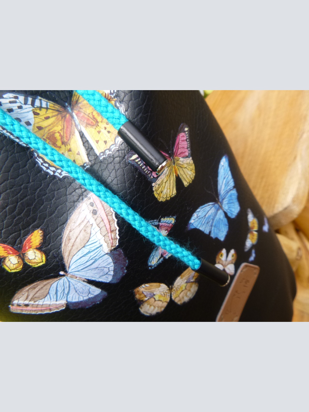 Seesack Rucksack schwarzes Kunstleder mit Schmetterlinge