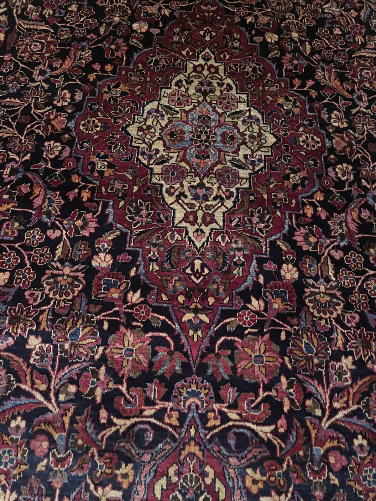 T99 – Keschan - Seidenteppich 201x130 cm –  / (N1000)