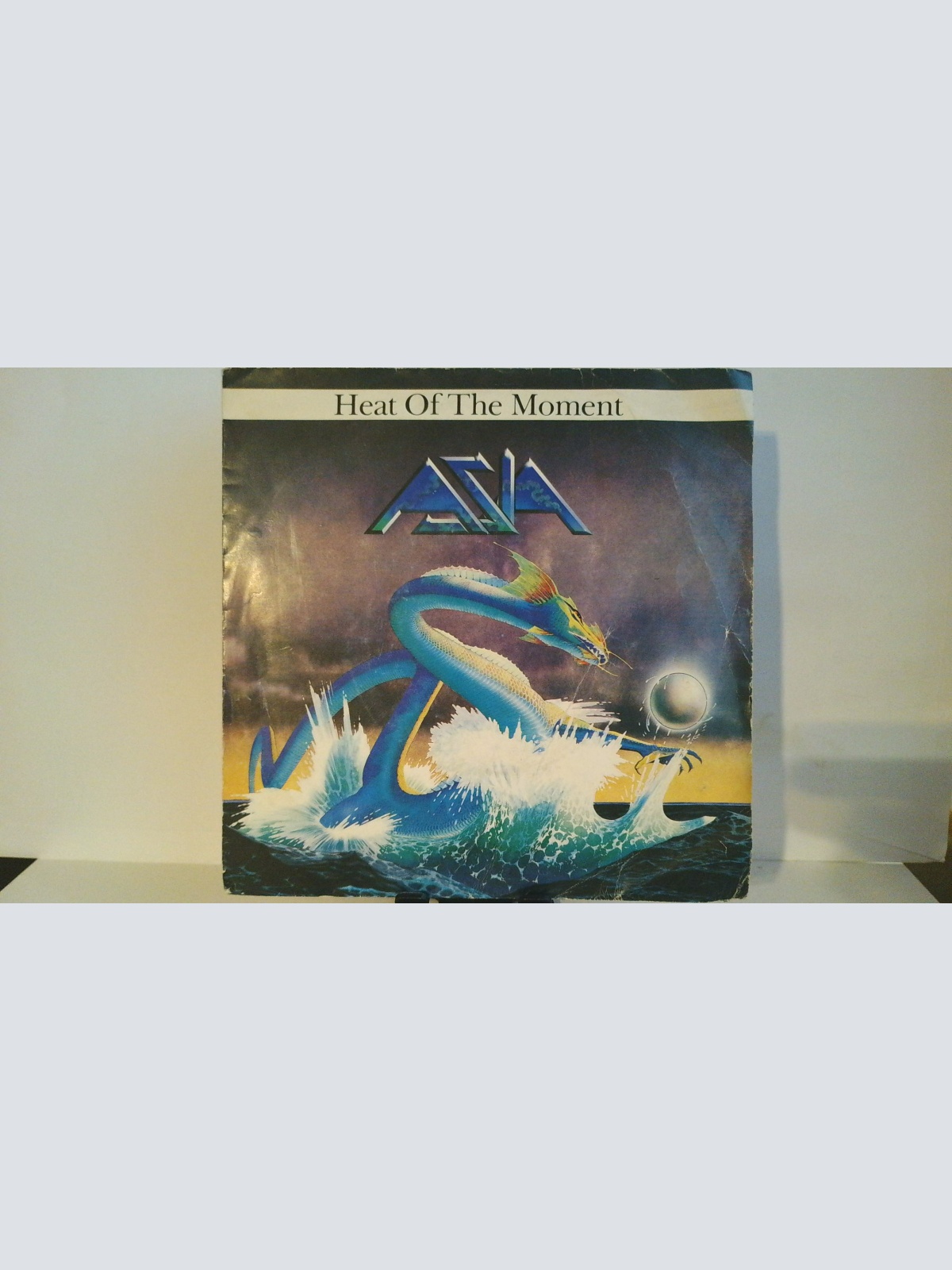 SINGLE / Asia (2) – Heat Of The Moment