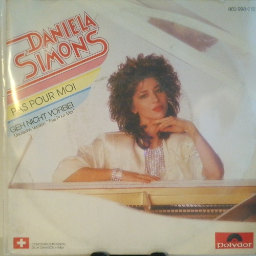 SINGLE / Daniela Simons* – Pas Pour Moi