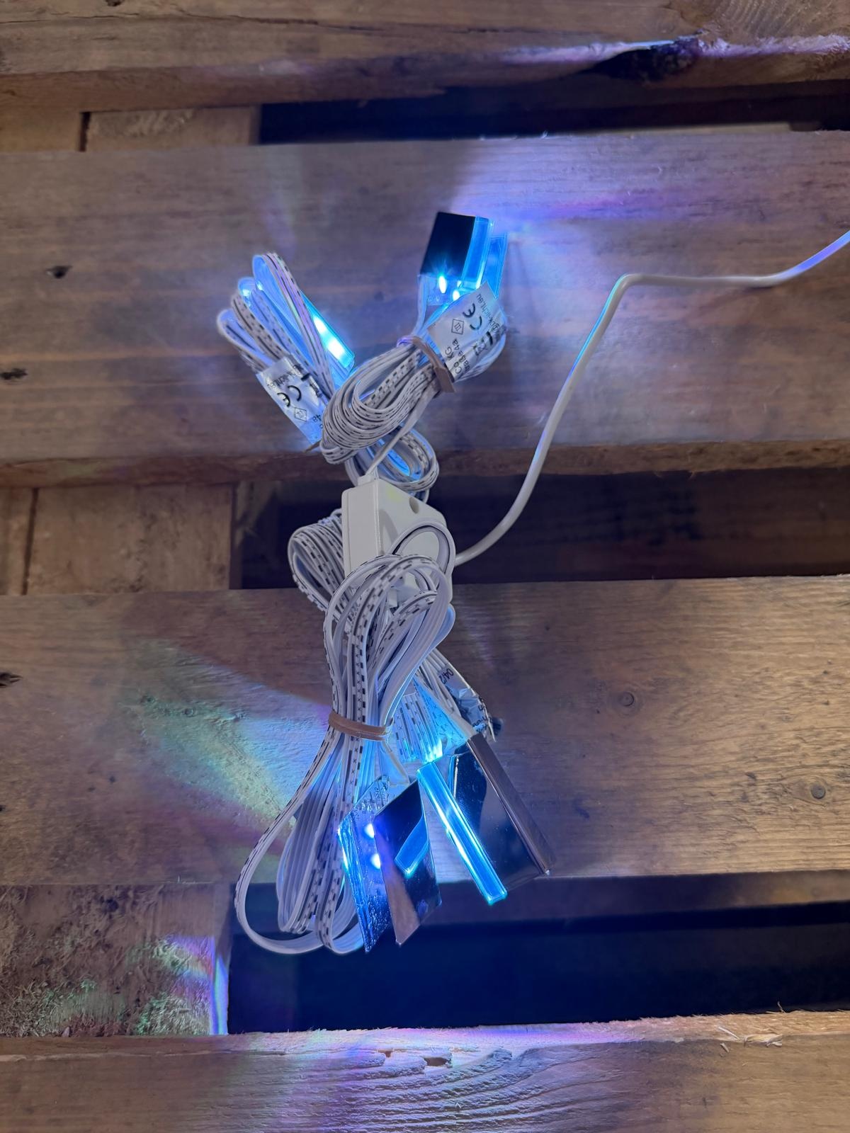 2x LED Stripes mit Fernbedienung