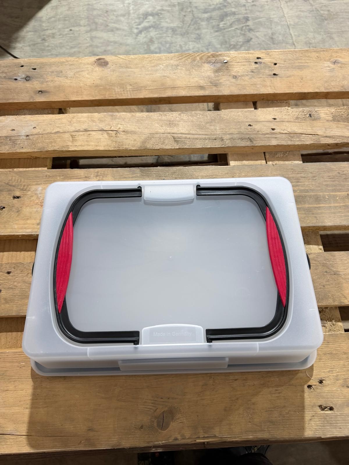 Blechkuchen-Container