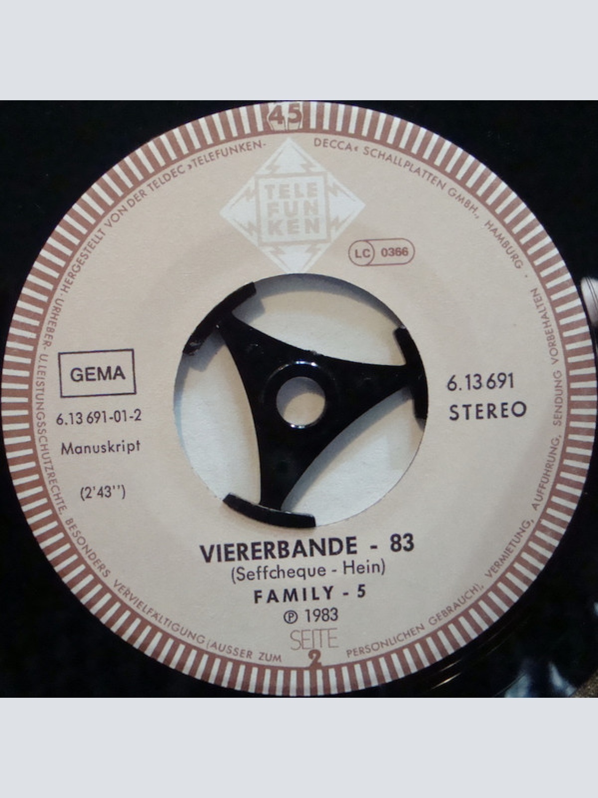 Vinyl / Family-5* - Traum Von Übermorgen / Viererbande 83