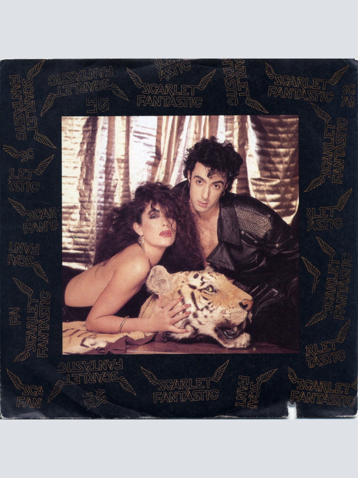 Vinyl / Scarlet Fantastic - Plug Me In