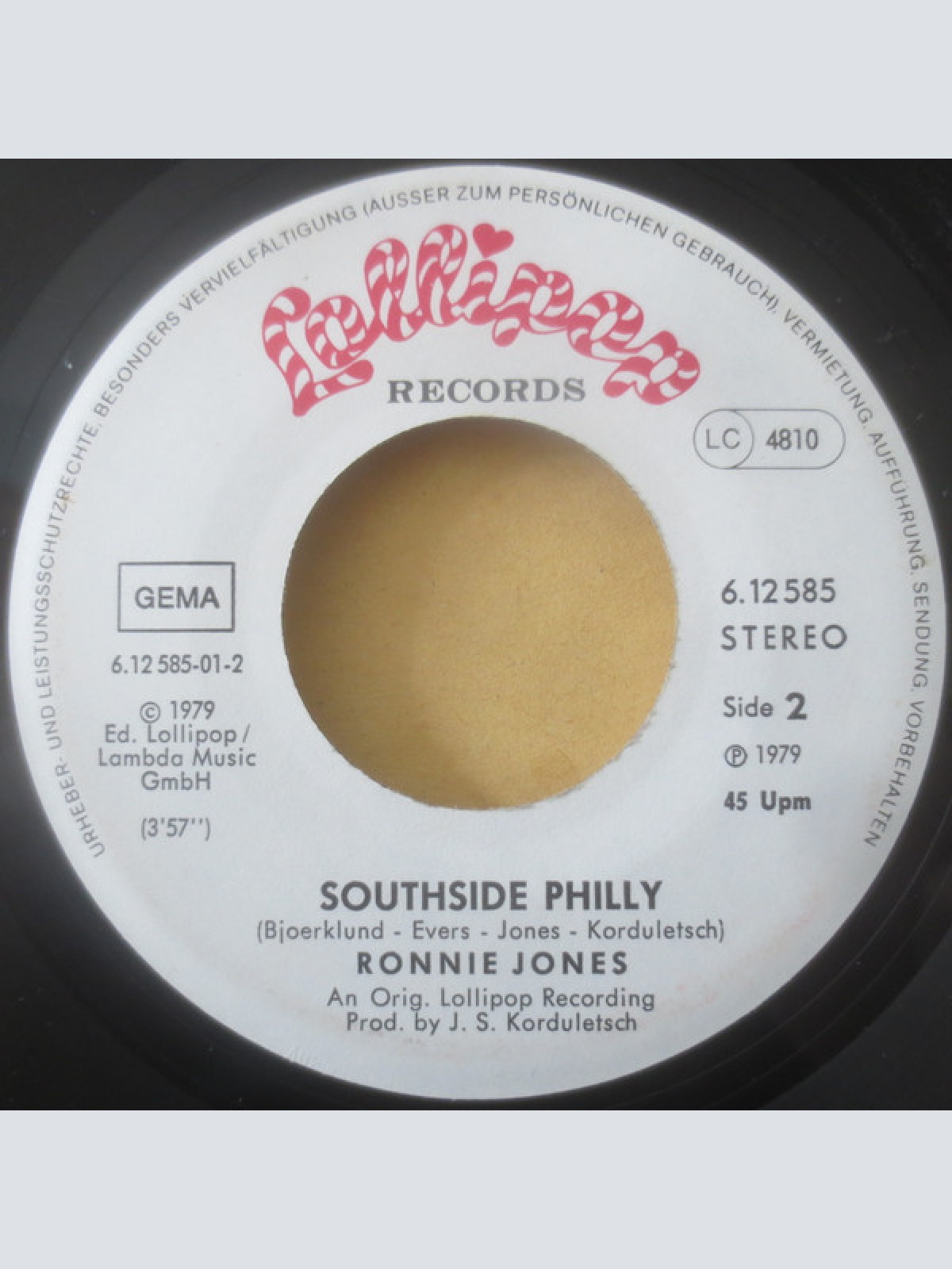 Vinyl / Ronnie Jones - Fox On The Run / Southside Philly