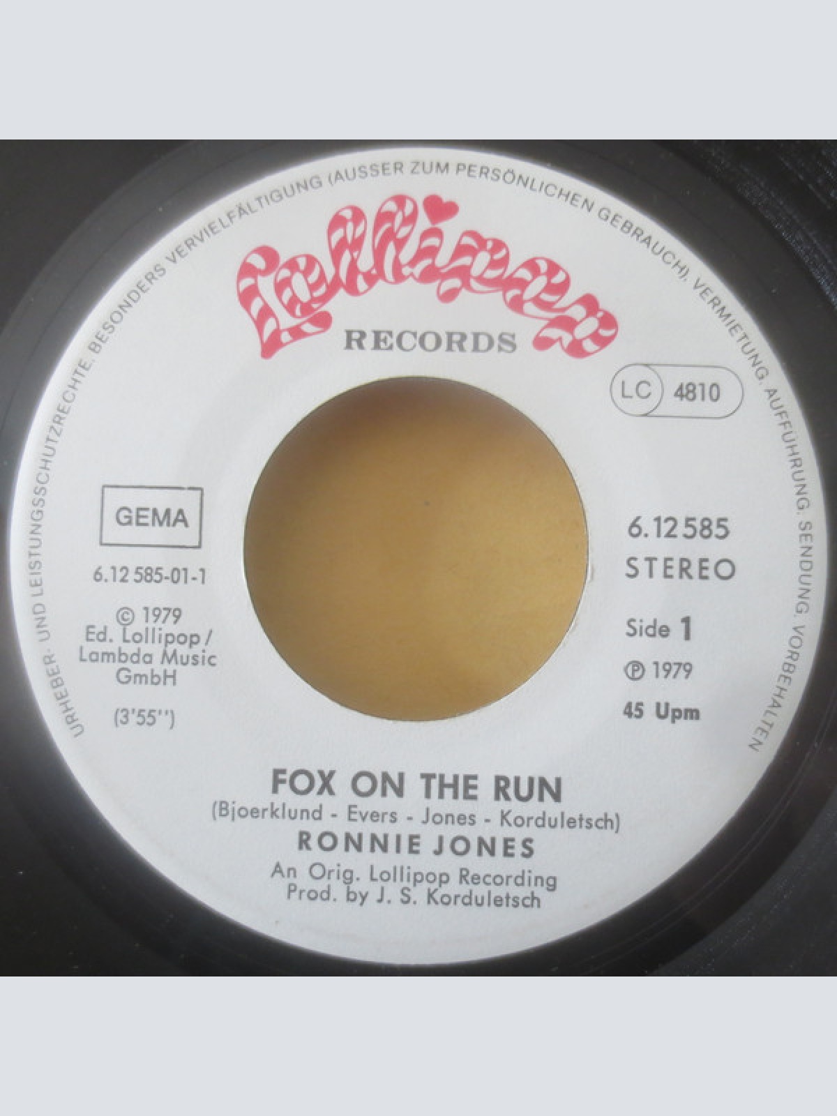 Vinyl / Ronnie Jones - Fox On The Run / Southside Philly
