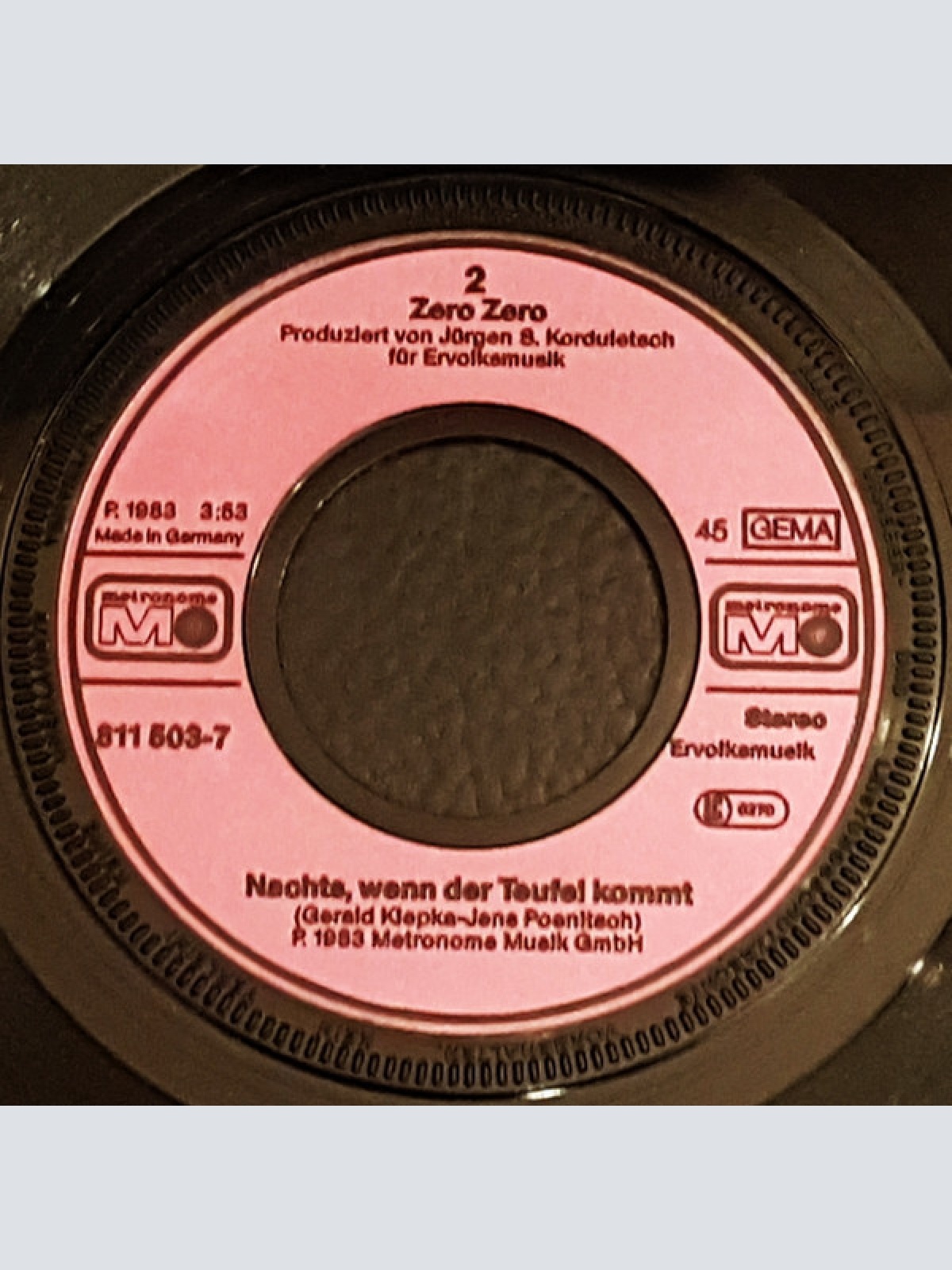 Vinyl / Zero Zero (3) - Kino