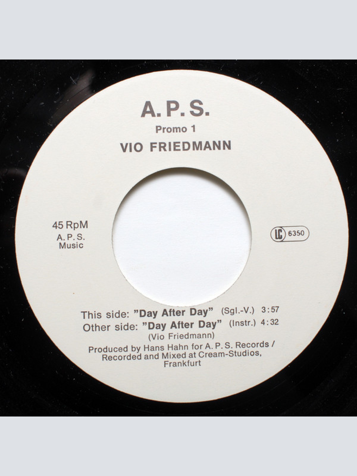 Vinyl / Vio Friedmann - Day After Day