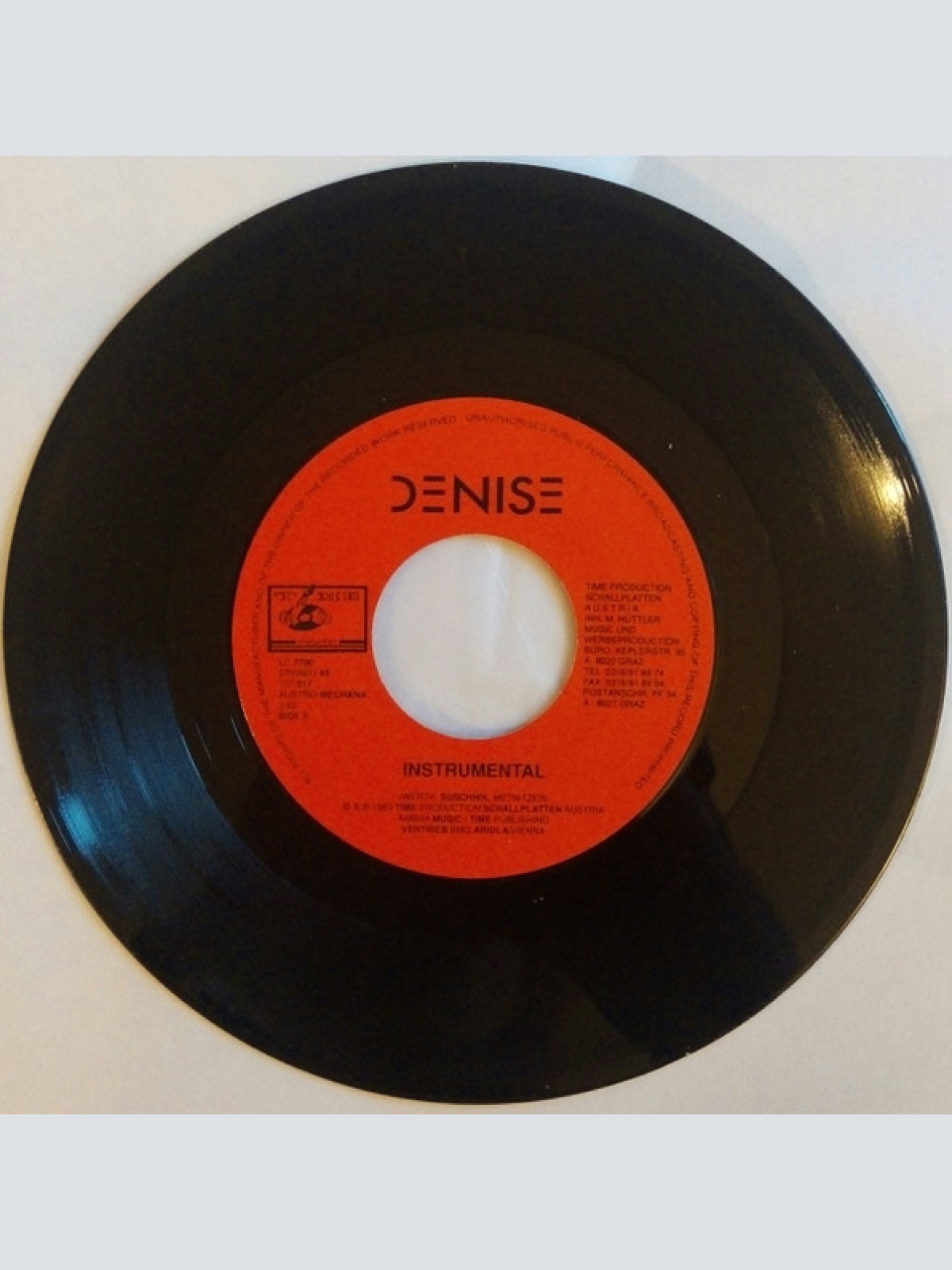 Vinyl / Denise (15) - Break The Wall