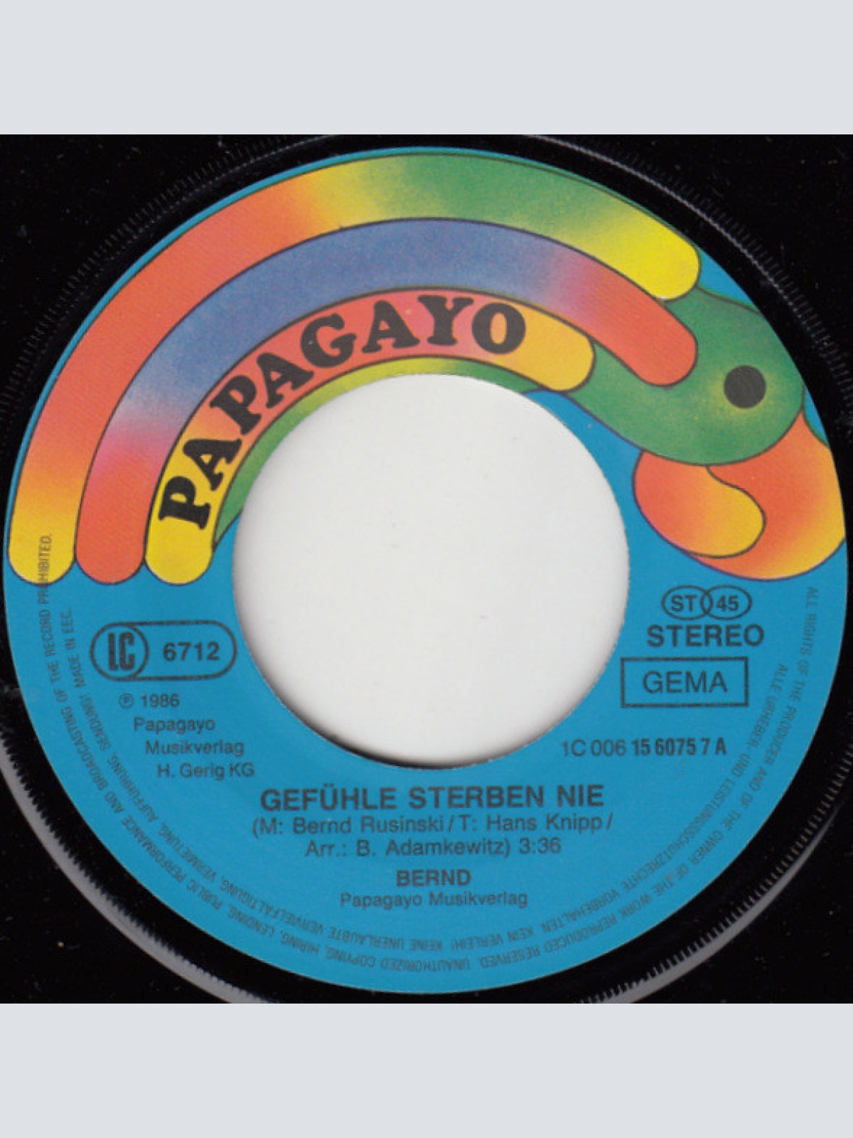 Vinyl / Bernd* - Gefühle Sterben Nie