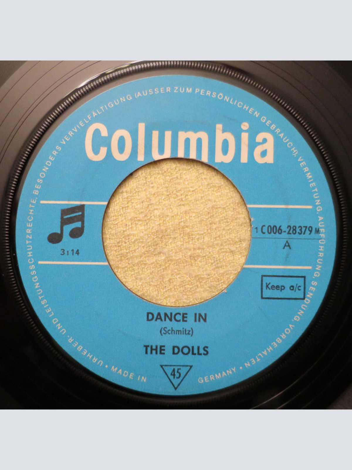 Vinyl / The Dolls (6) - Dance In