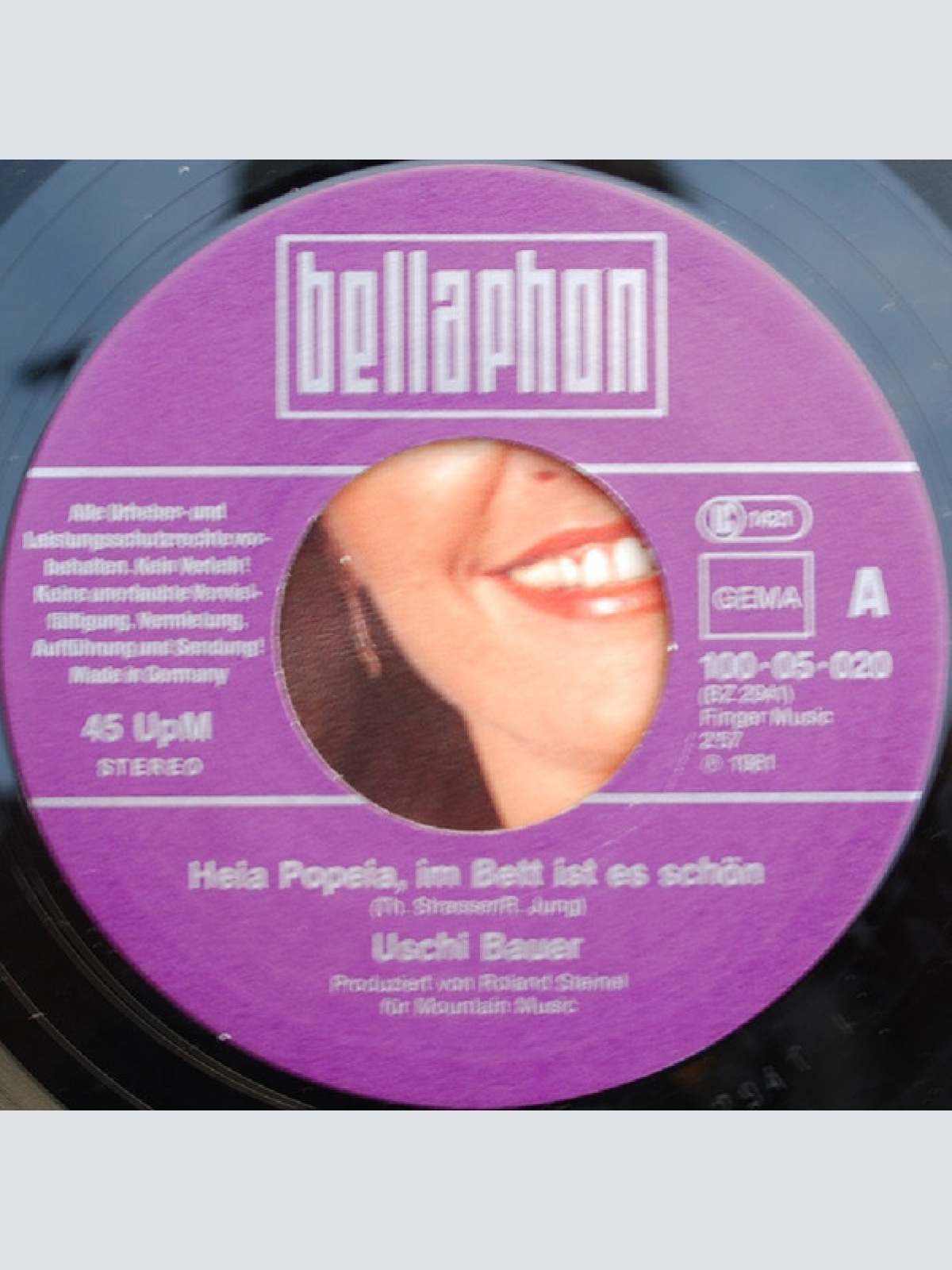 Vinyl / Uschi Bauer - Heia Popeia, Im Bett Ist Es Schön