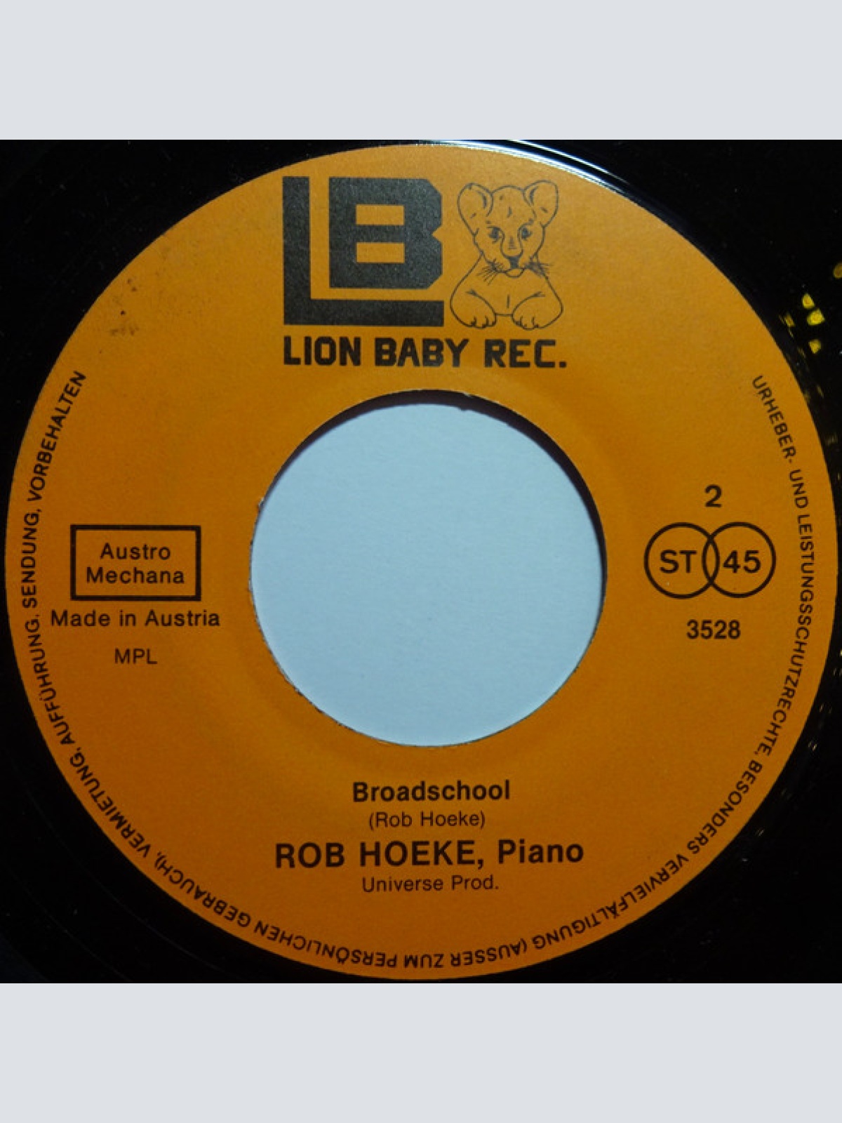 Vinyl / Rob Hoeke - Uncovered