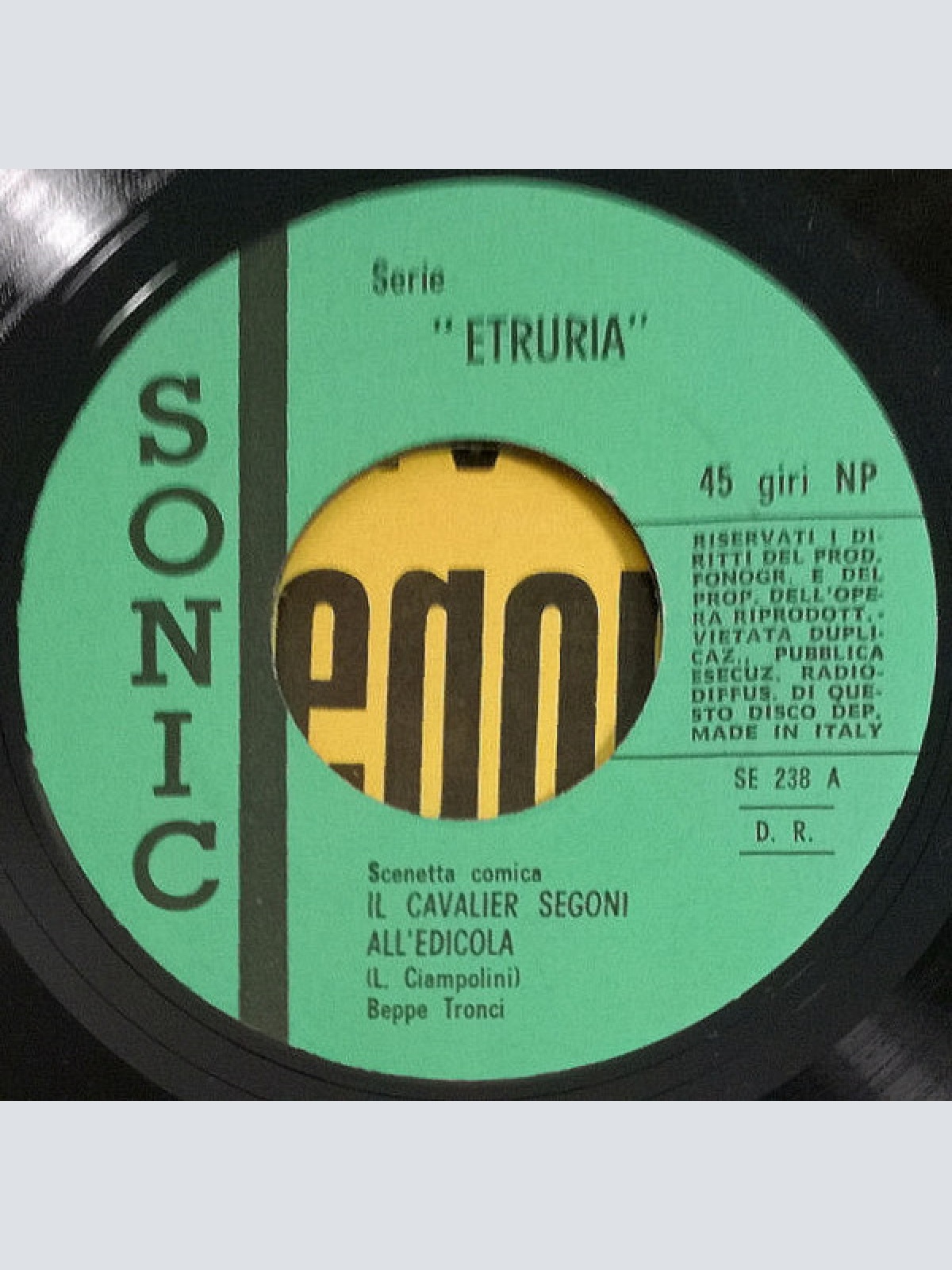 Vinyl / Beppe Tronci - Il Cavalier Segoni All'Edicola