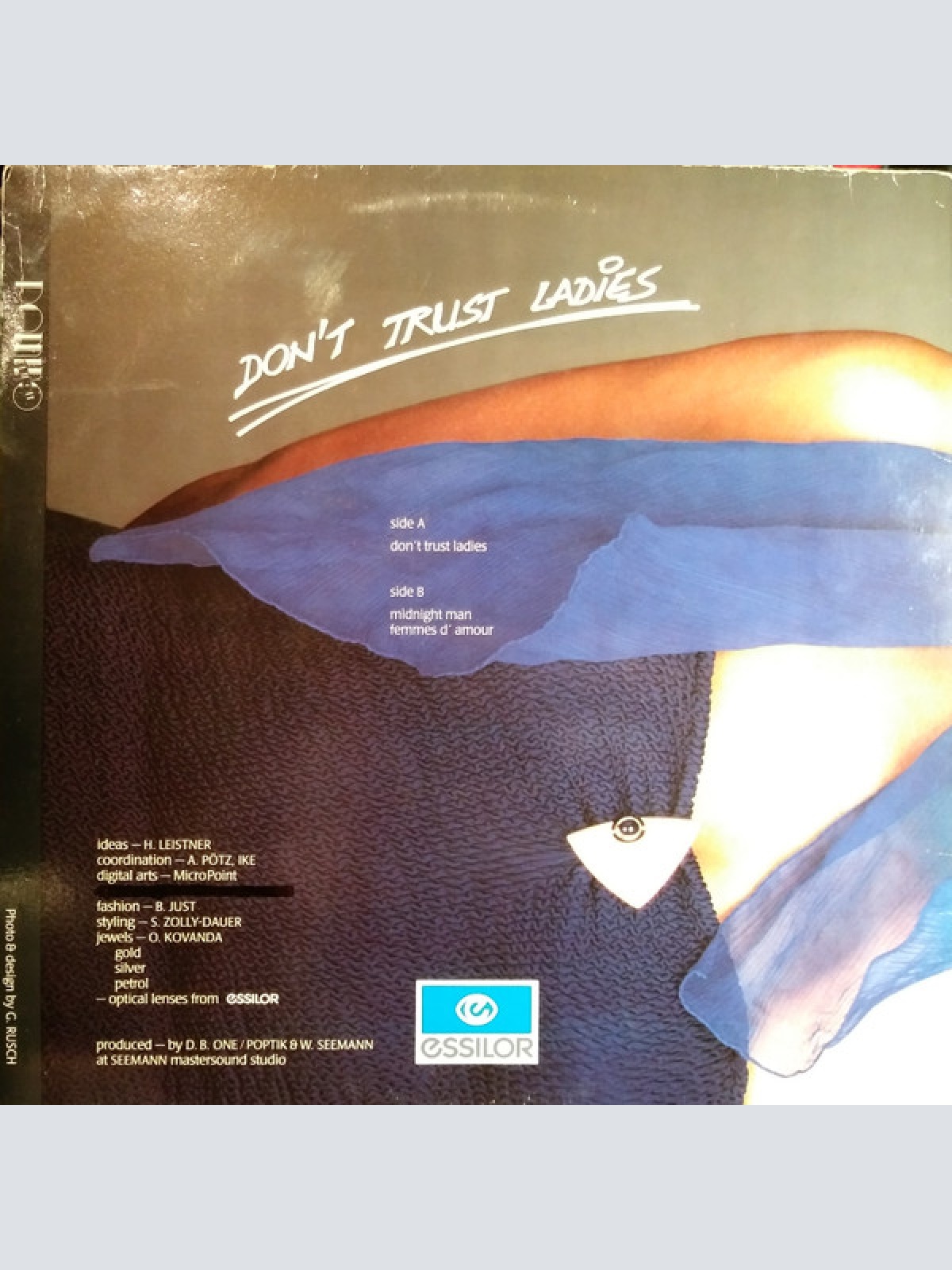 Vinyl / Domino Blue One - Don't Trust Ladies