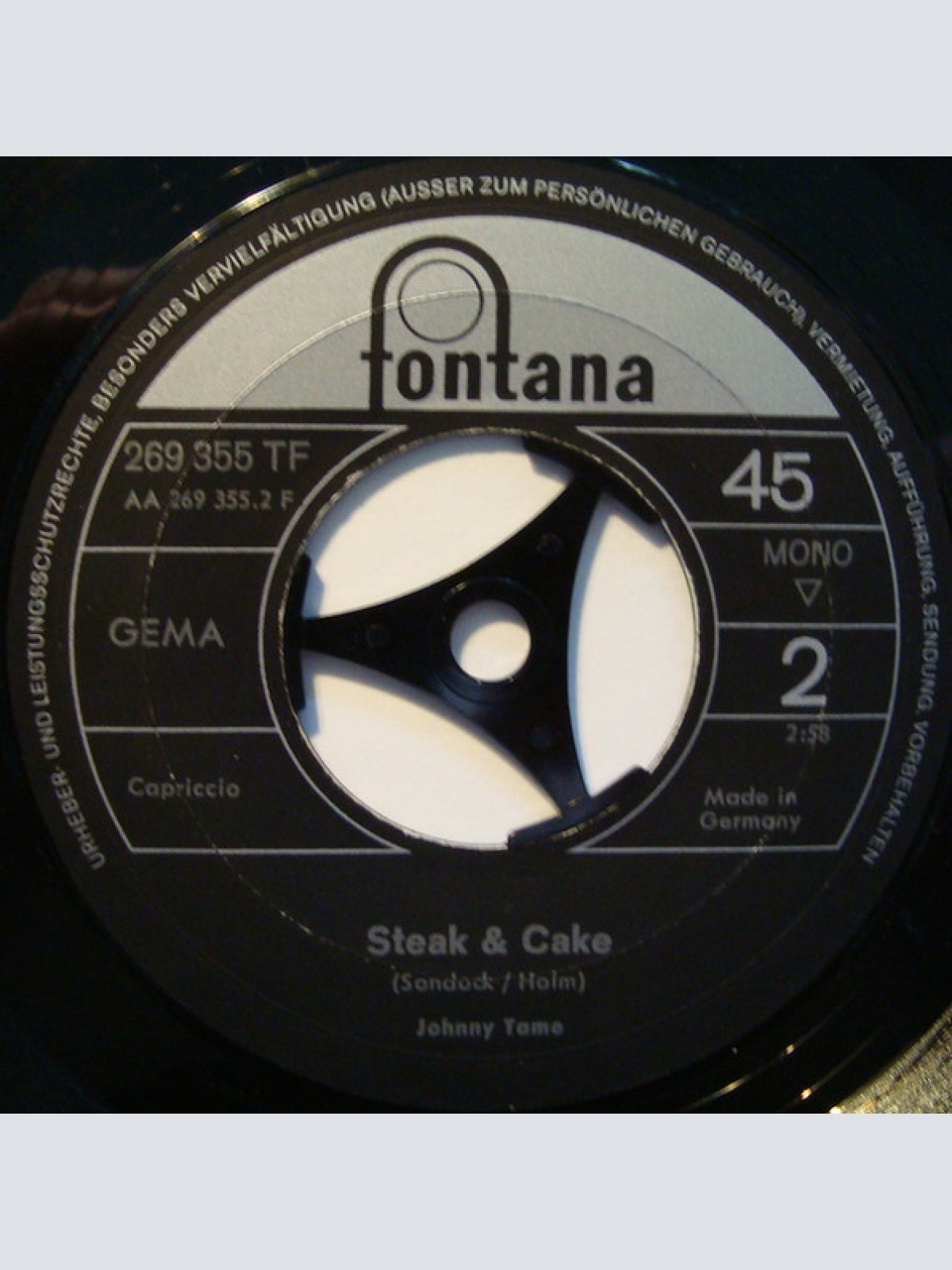 Vinyl / Johnny Tame - Sand In My Shoes / Steak And Cake