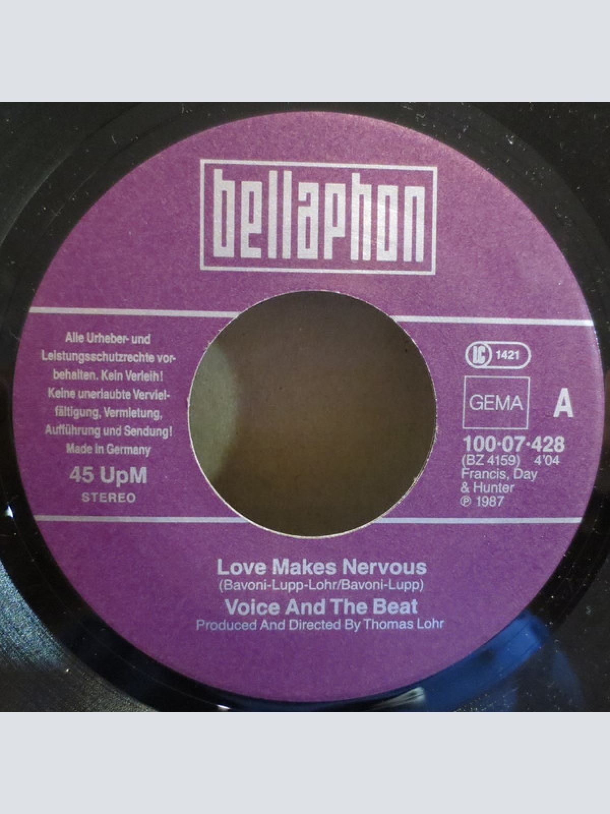Vinyl / Voice And The Beat - Love Makes Nervous