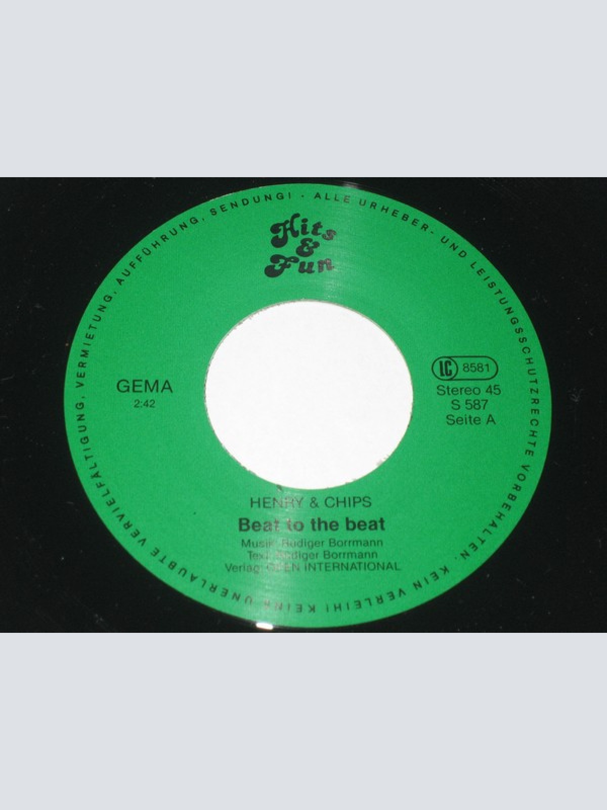 Vinyl / Henry & Chips - Sailor / Beat To The Beat