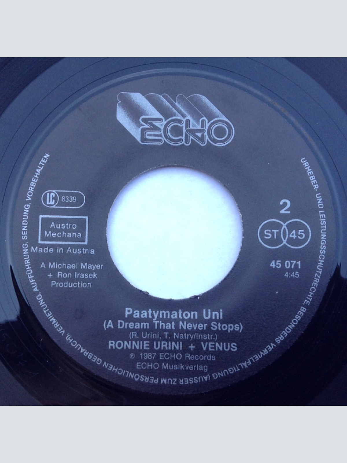 Vinyl / Ronnie Urini & Venus - Femme Fatale
